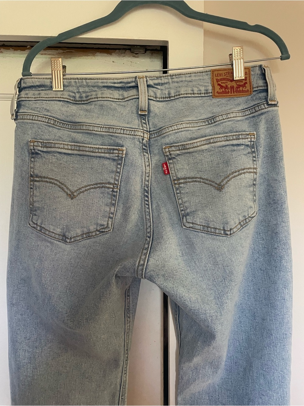 Levi's SUPERLOW BOOTCUT WOMEN'S JEANS 30x32 - Picture 6 of 7